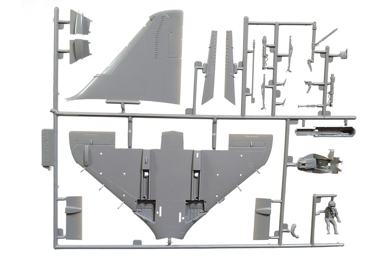 モノグラム 1/48 A-4E スカイホーク の製作（その1）: DTP…って