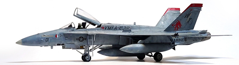 ハセガワ 1/72 F-18C ホーネット の製作（その24）（完結1