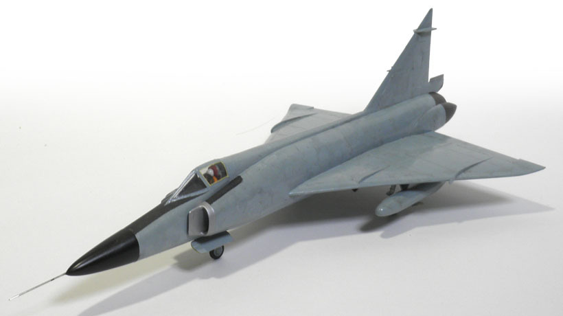 ハセガワ 1/72 F-102 デルタダガー: DTP…ってすでに死語？
