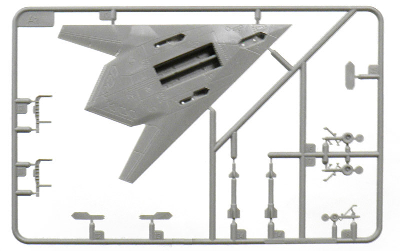 トランペッター 1/144 F-117A ナイトホーク の製作（その1）: DTP…って