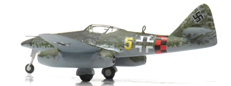 MI工房、完成品、メッサーシュミットＭＥ262イラストレーション。 メッサーシュミット Me262 （1942） [82354786]のイラスト素材