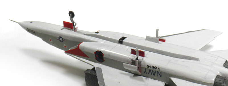 オオタキ 1/144 RA-5C ビジランティ の製作（その13）: DTP…ってすでに