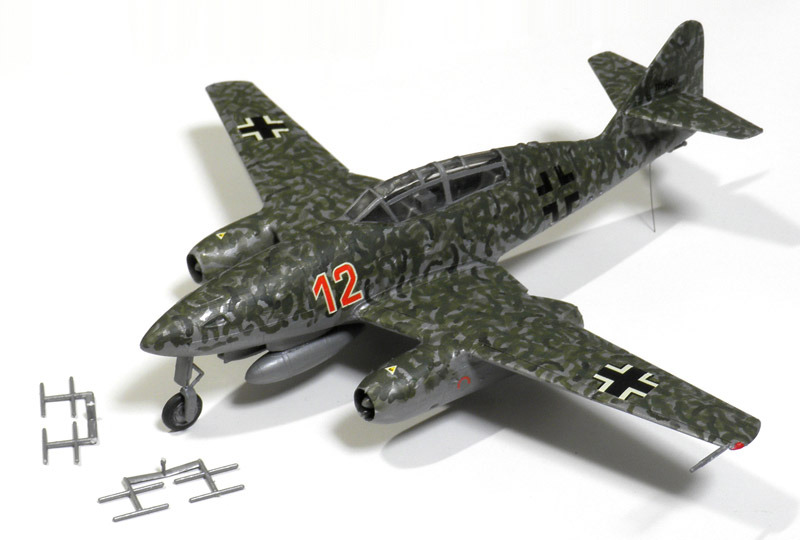 543 1/72 メッサーシュミット Me262HGⅢ 3座 夜間戦闘爆撃機 ルフトバッフェ ドイツ空軍 プラモ完成品 素人製作品 ジャンク品 [飛行機模型]Amusing Hobby 1⁄48 Me262 HGⅢ Aircraft Model