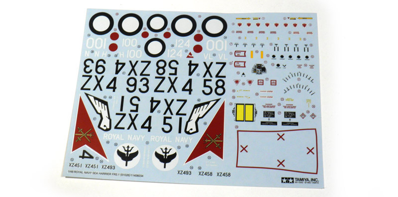 タミヤ 1/48 シーハリアー FRS.1 の製作（その30）: DTP…ってすでに死語？