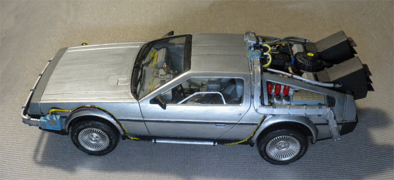 デロリアン 製作記 アオシマ 1/24 デロリアン (4) | プラモ日記 青22号