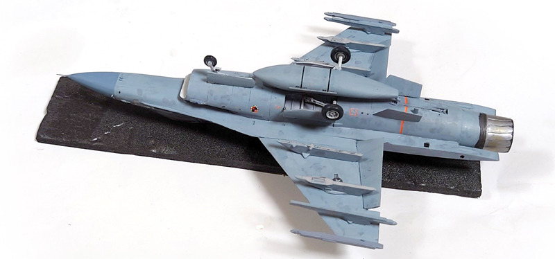 ハセガワ 1/72 F-16C の製作（その18）: DTP…ってすでに死語？
